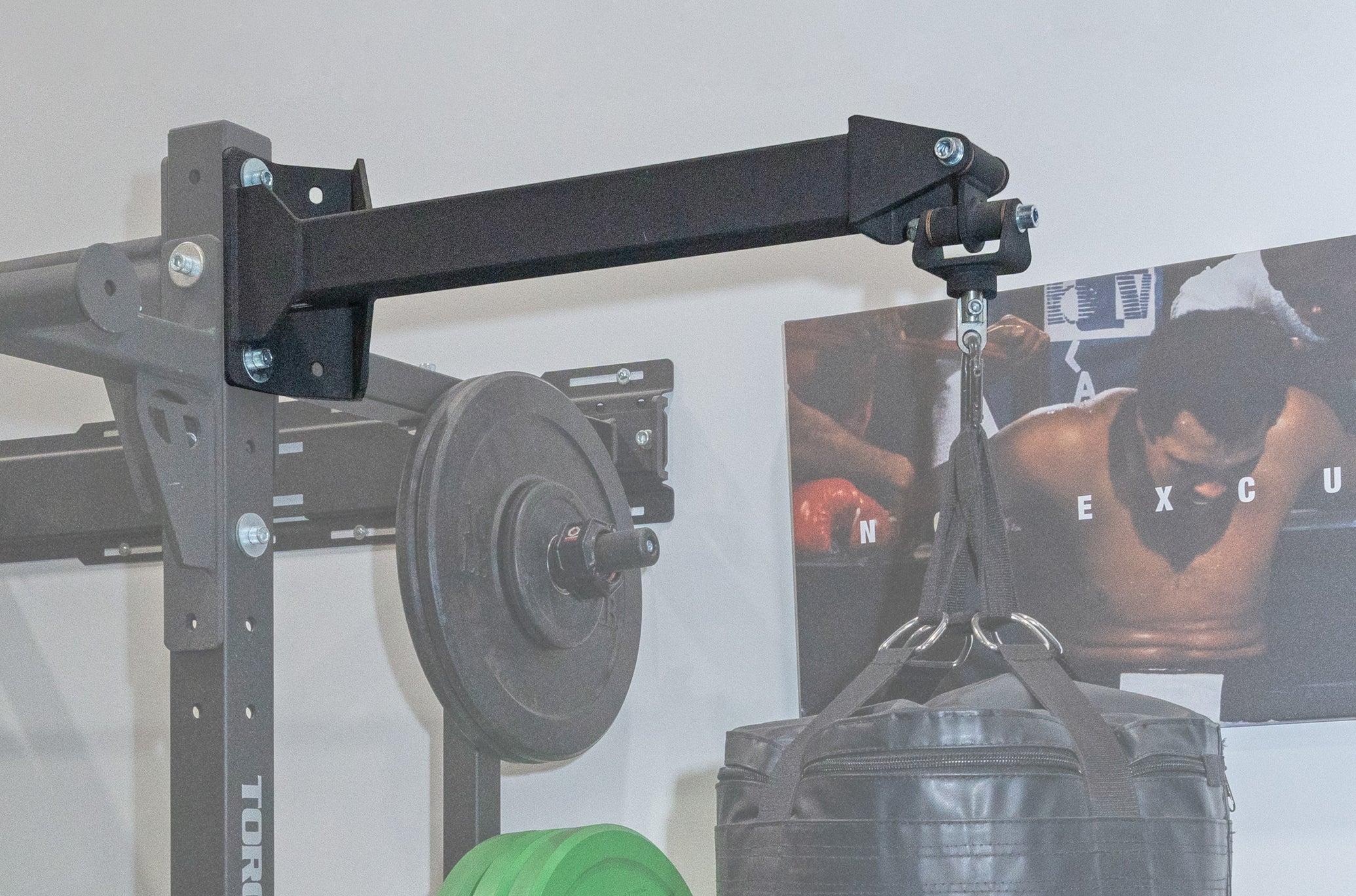 Universal Heavy Bag Mount